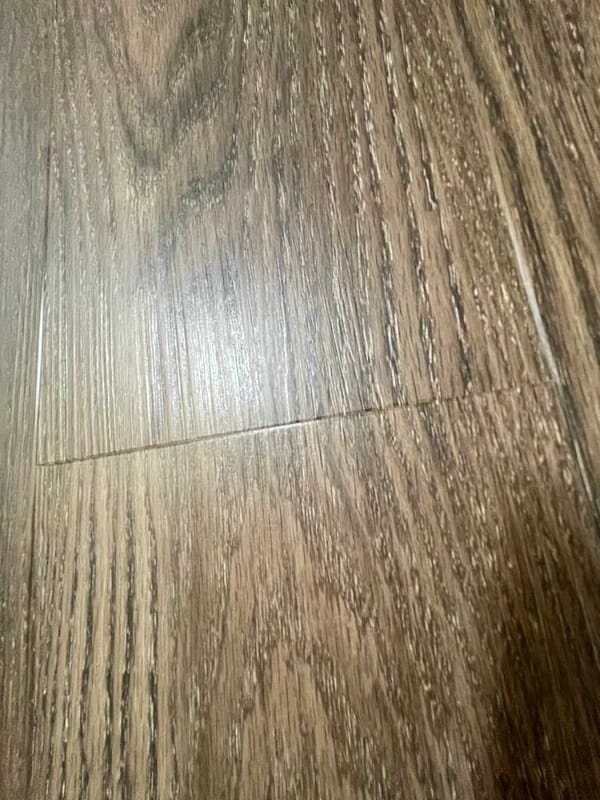 Endurance Pro - High Quality LVT Flooring - Walnut - Suitable for Underfloor Heating