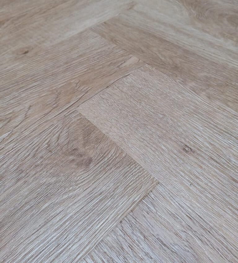 Endurance Pro - Herringbone - LVT Flooring - Medium Oak - Suitable for Underfloor Heating - Image 2