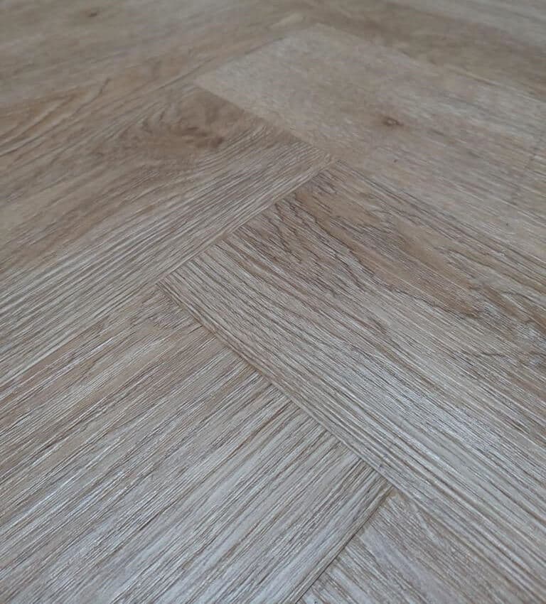 Endurance Pro - Herringbone - LVT Flooring - Medium Oak - Suitable for Underfloor Heating - Image 4